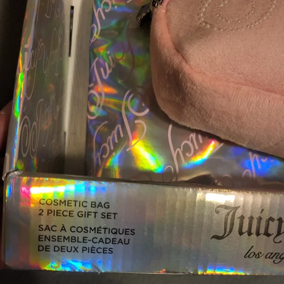 Juicy Couture Cosmetic Set of 2 - Picture 5 of 6